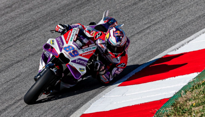 Jorge Martin Juara Sprint Race MotoGP Qatar 2023, Bagnaia Tercecer